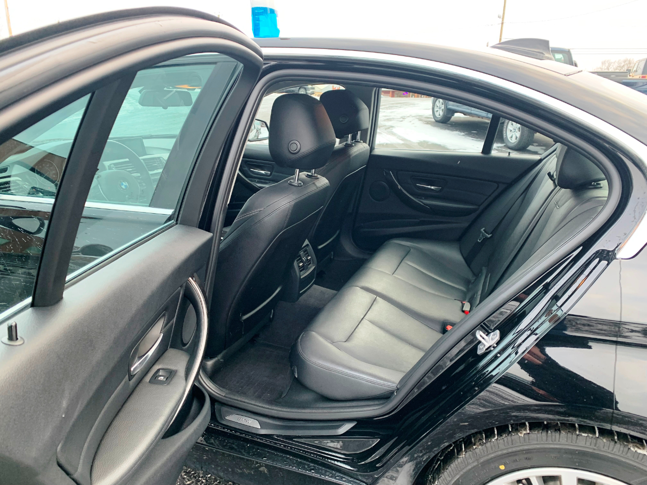 BMW 3-Series 320i xDrive 2015