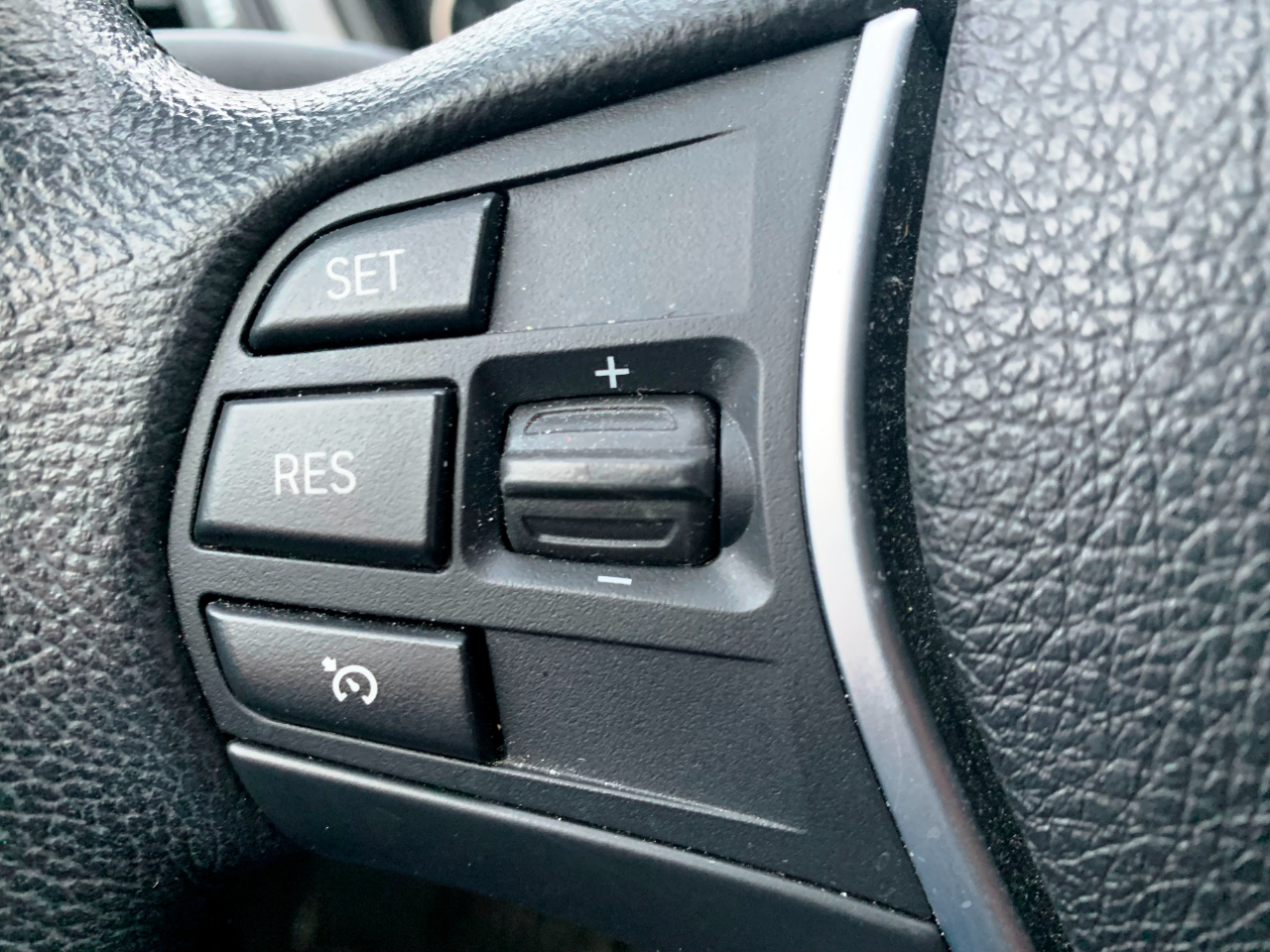 BMW 3-Series 320i xDrive 2015