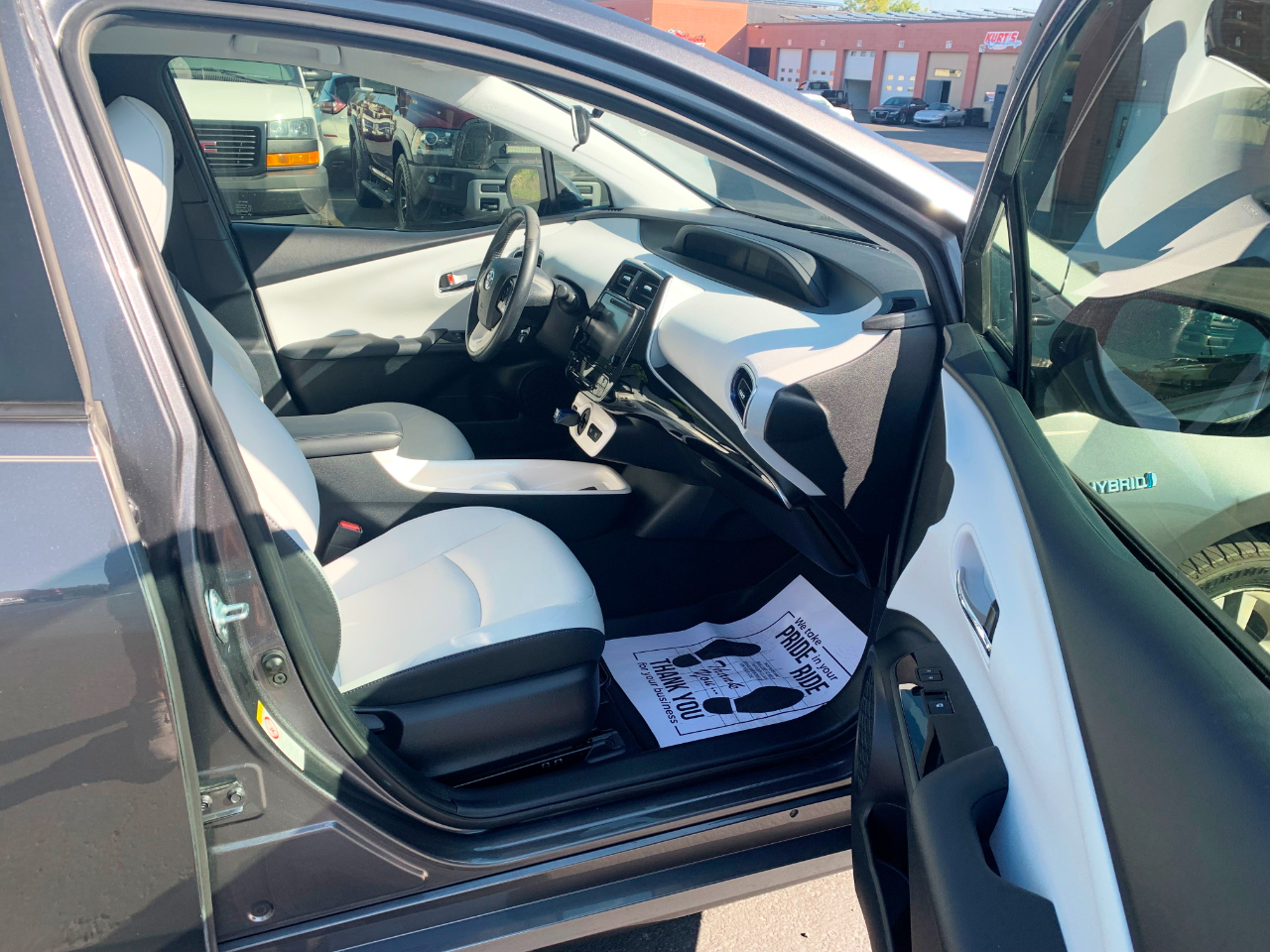 Toyota Prius Three Touring (Natl) 2018