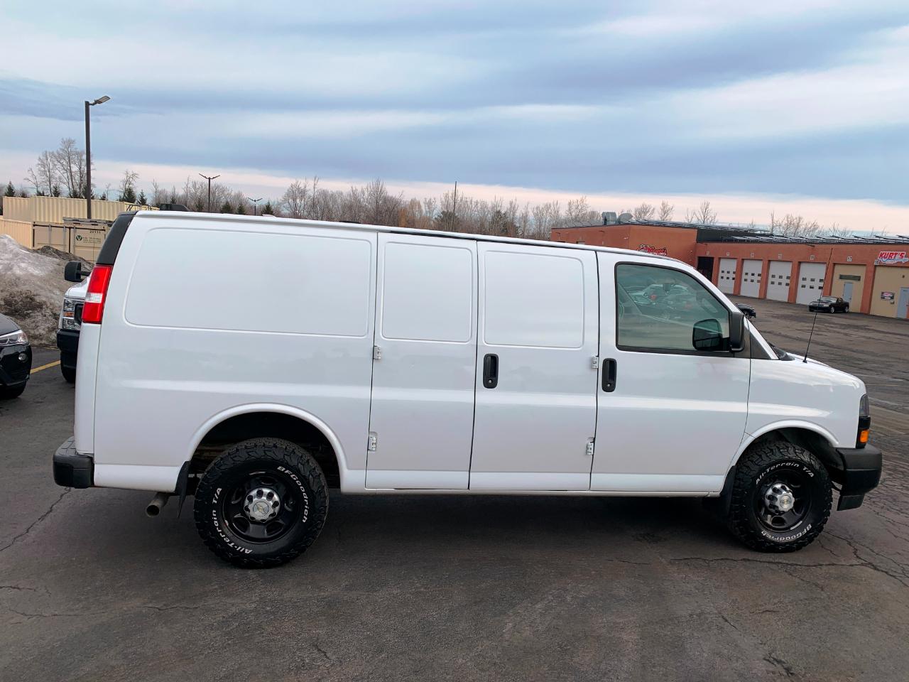 Chevrolet Express 3500 Cargo 2021