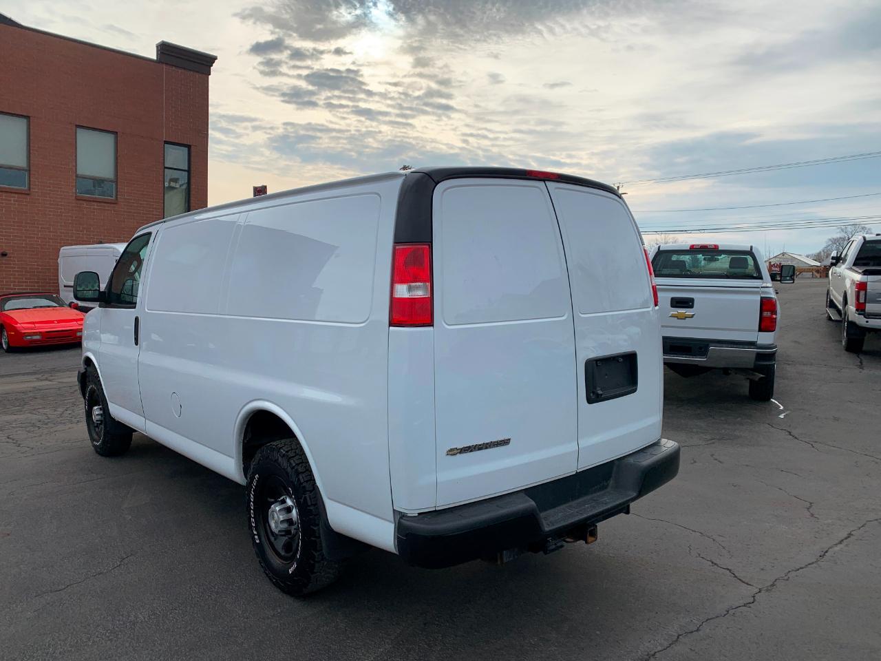 Chevrolet Express 3500 Cargo 2021