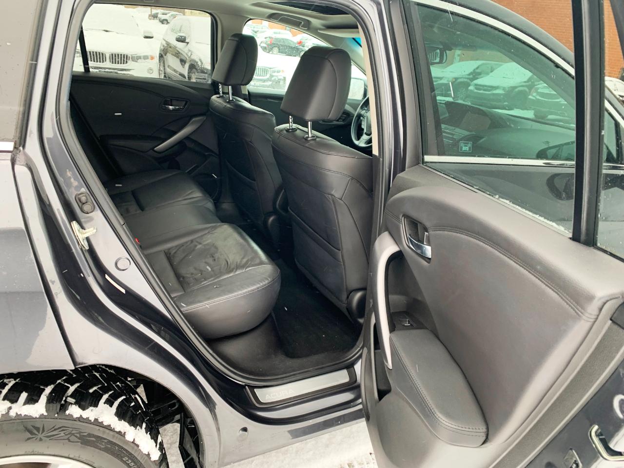 Acura RDX 6-Spd AT AWD w/ Technology Package 2013