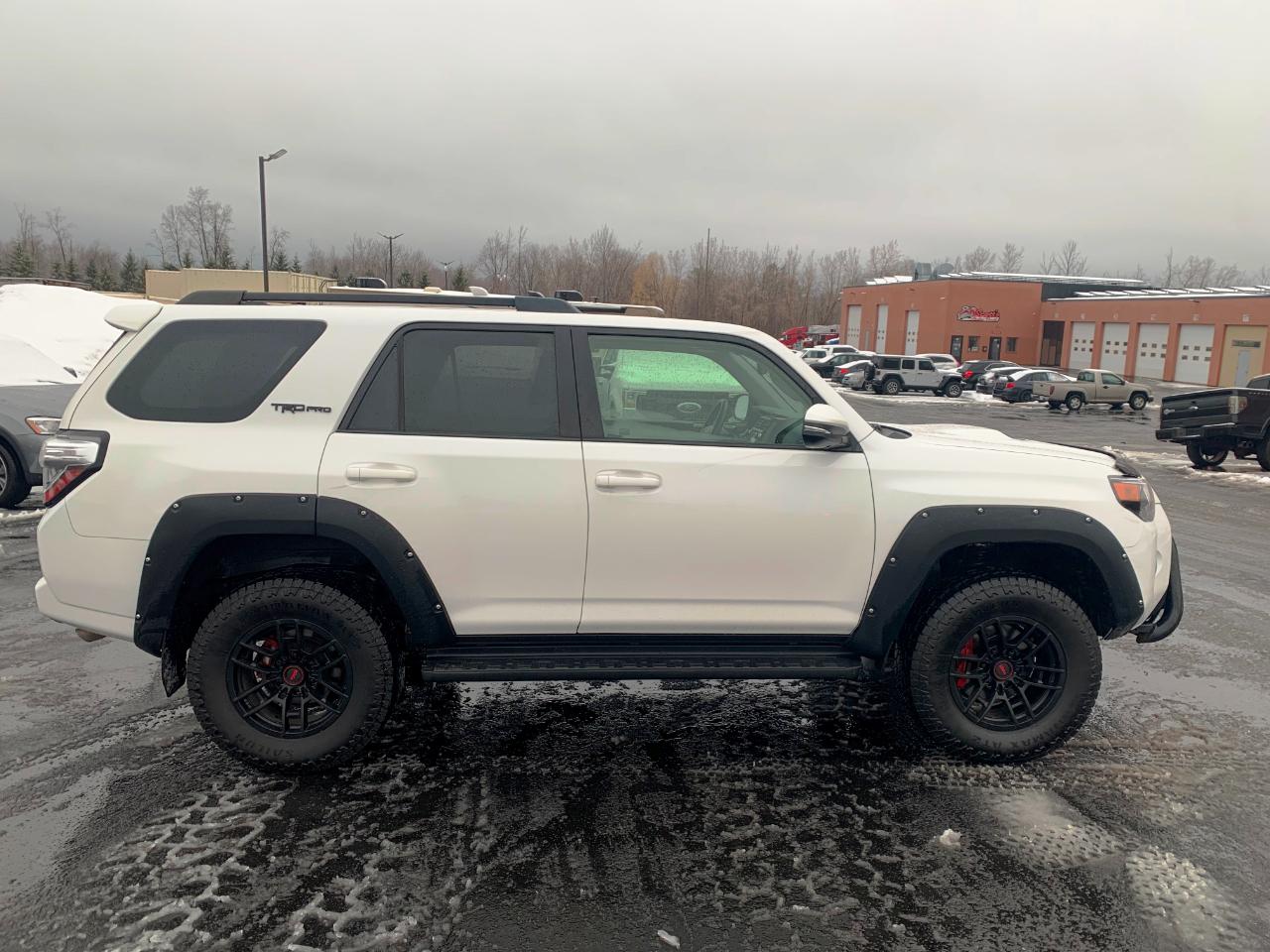 Toyota 4Runner TRD Pro 4D SUV 4WD V6 2016
