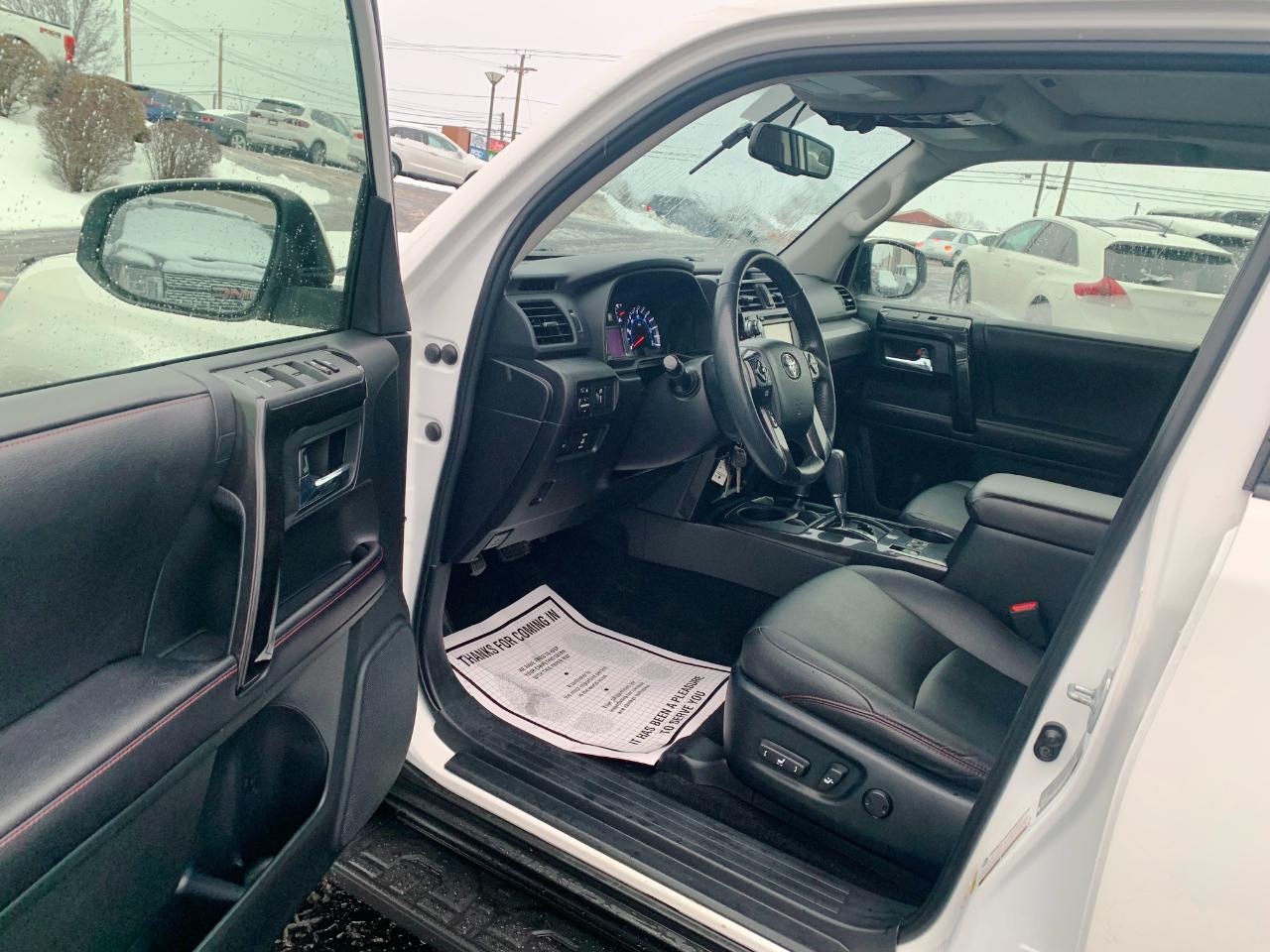 Toyota 4Runner TRD Pro 4D SUV 4WD V6 2016