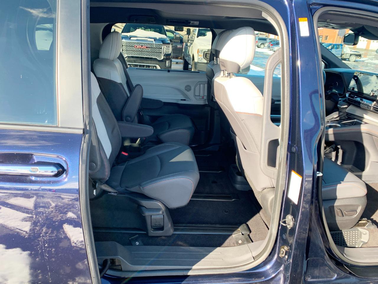 Toyota Sienna XSE 7-Passenger 2022