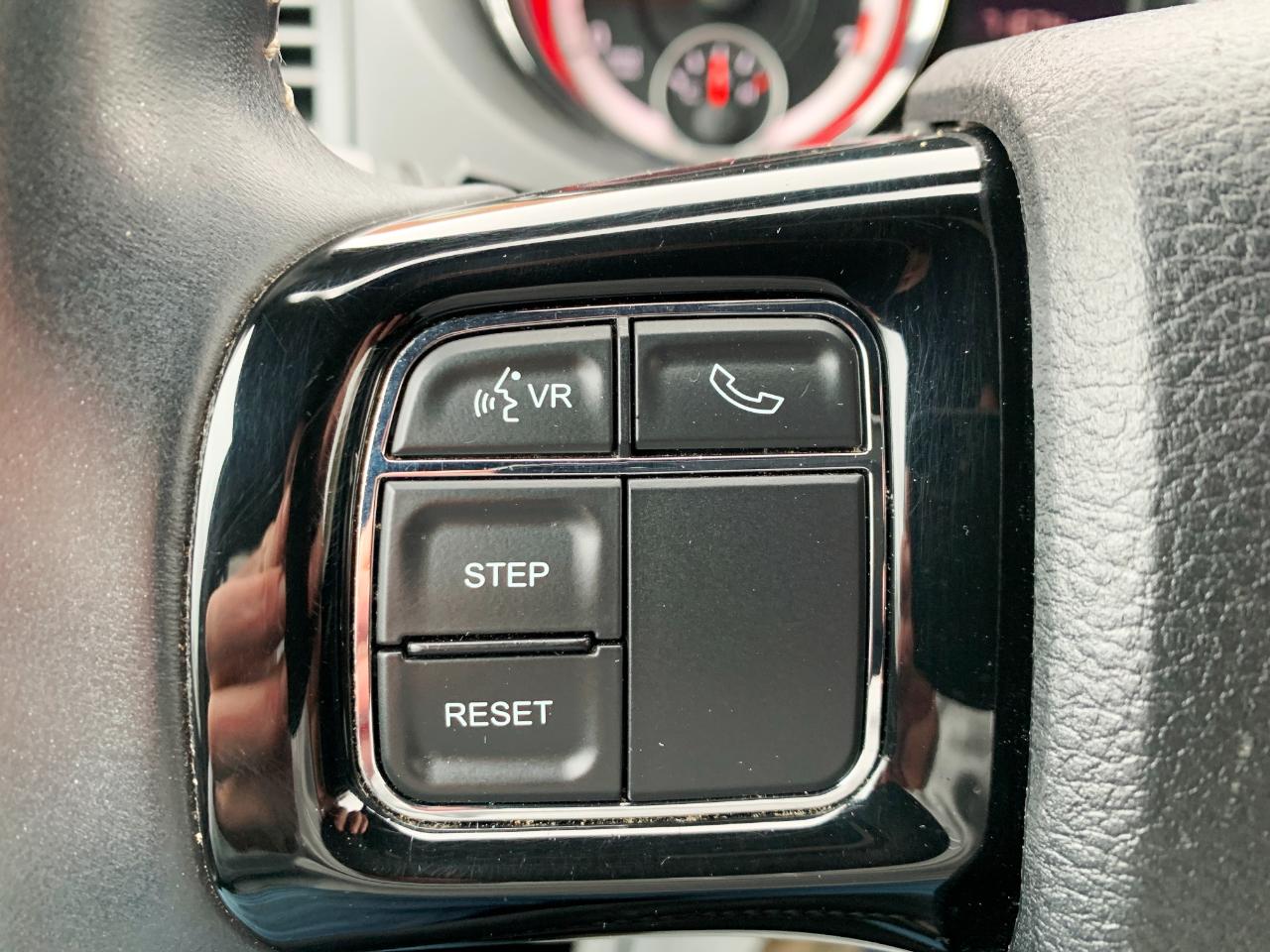 Dodge Grand Caravan SE 2015