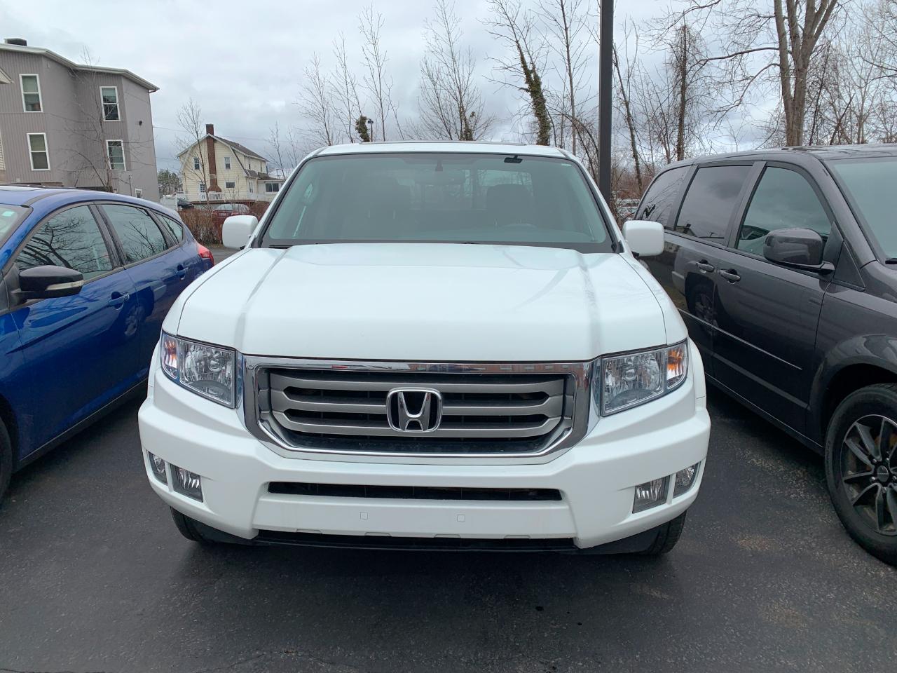 Honda Ridgeline RTL w/ Leather and Navigation 2013
