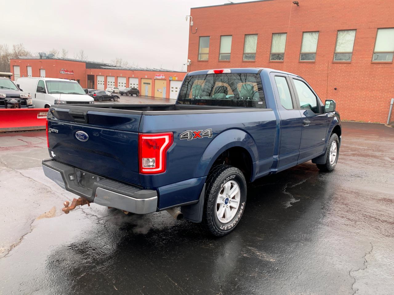 Ford F-150 XL SuperCab 6.5-ft. Bed 4WD 2015
