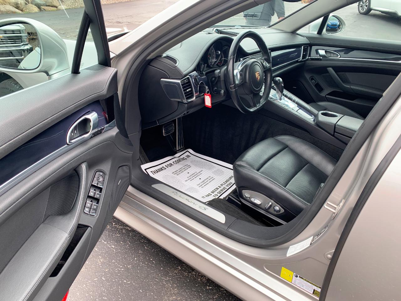 Porsche Panamera 4S 2013