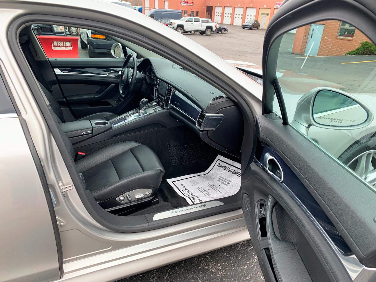 Porsche Panamera 4S 2013