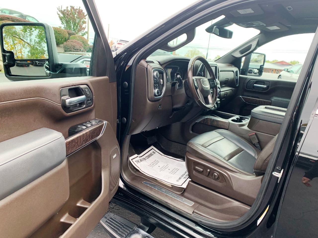 GMC Sierra 2500HD Denali Crew Cab 4WD SB 2022