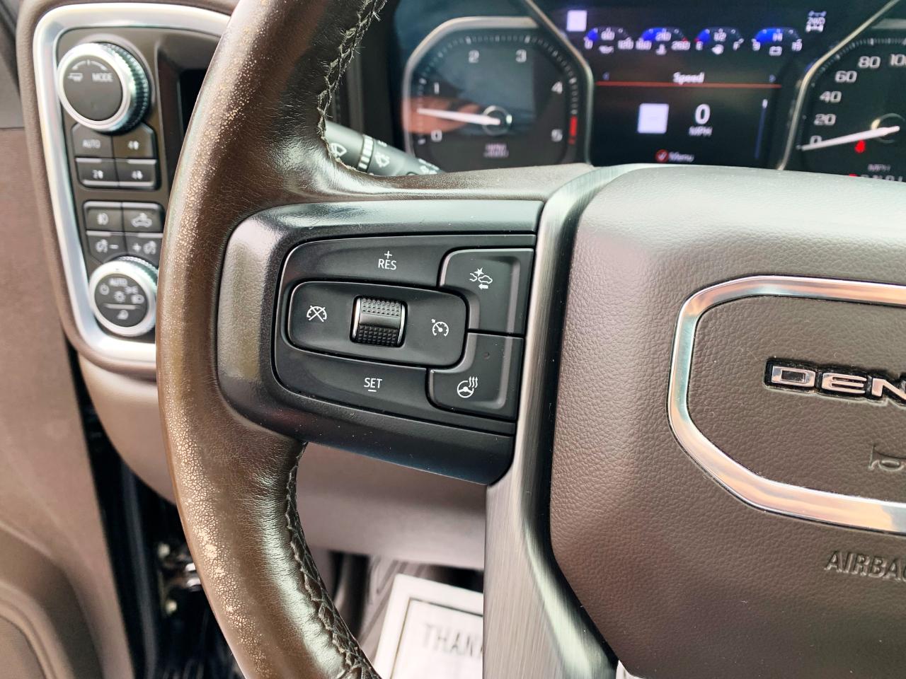 GMC Sierra 2500HD Denali Crew Cab 4WD SB 2022