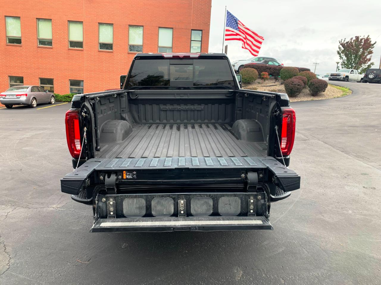 GMC Sierra 2500HD Denali Crew Cab 4WD SB 2022