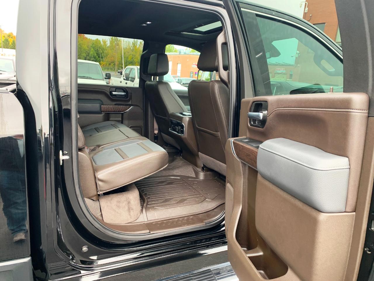 GMC Sierra 2500HD Denali Crew Cab 4WD SB 2022