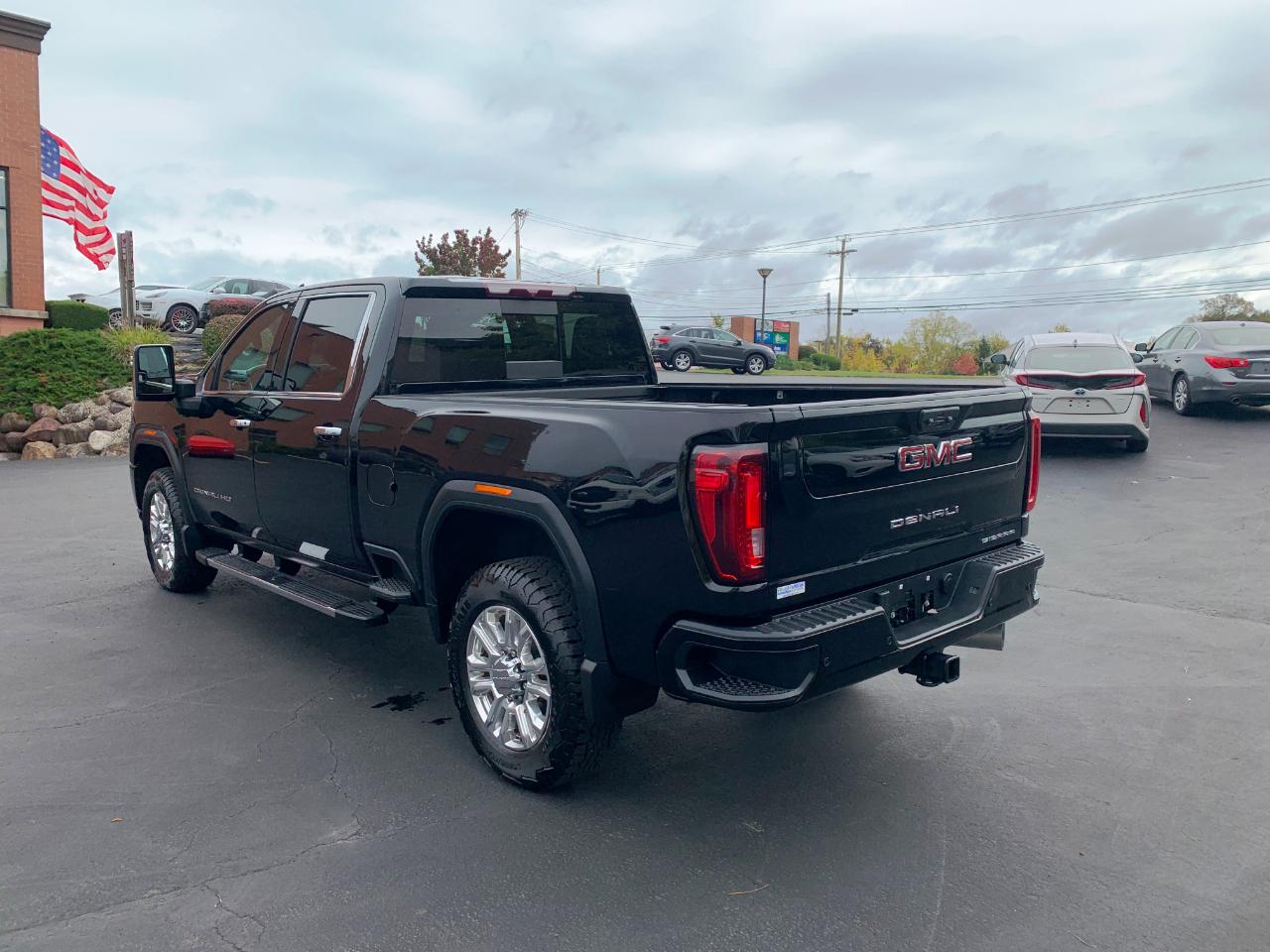 GMC Sierra 2500HD Denali Crew Cab 4WD SB 2022