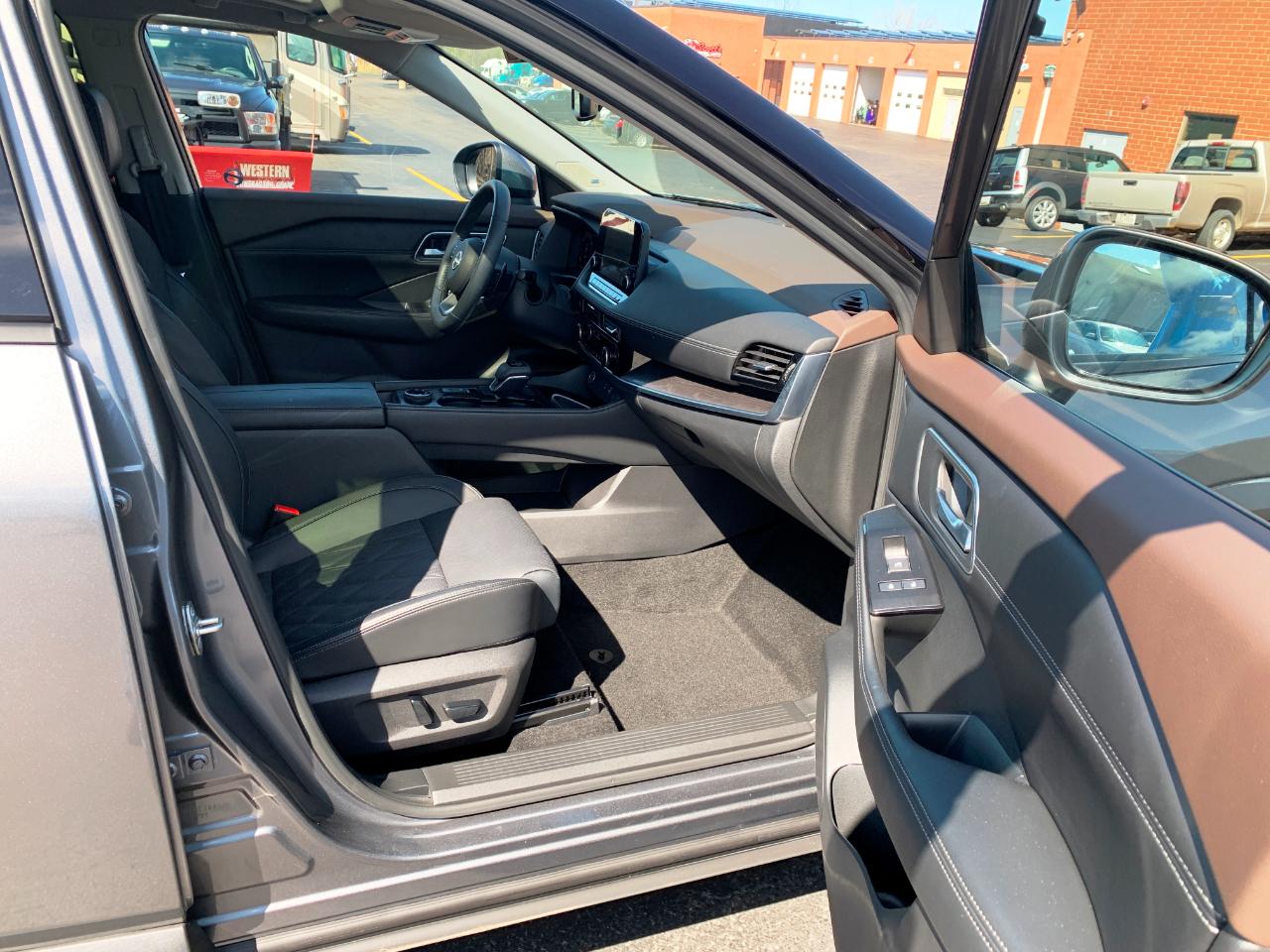 Nissan Rogue Platinum AWD 2023