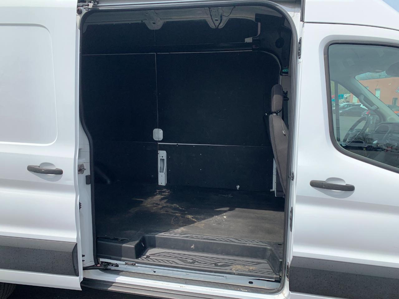 Ford Transit 250 Van High Roof w/Sliding Pass. 148-in. WB EL 2021