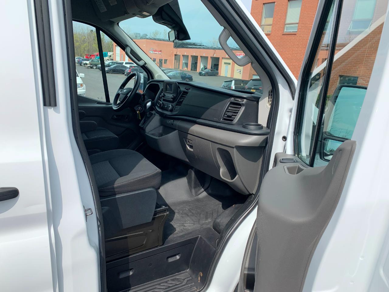 Ford Transit 250 Van High Roof w/Sliding Pass. 148-in. WB EL 2021