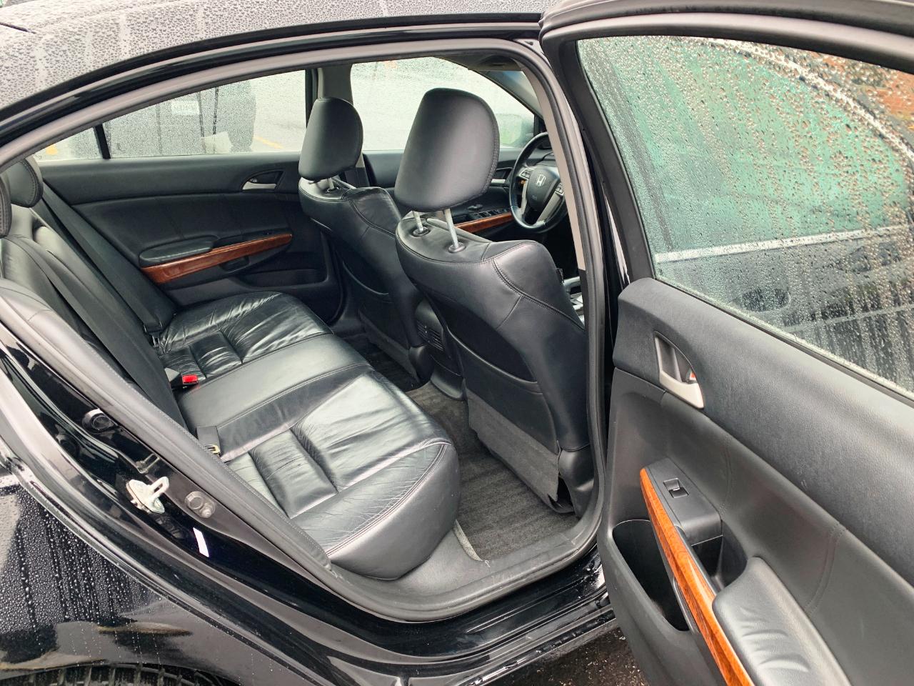 Honda Accord EX-L Sedan AT 2011