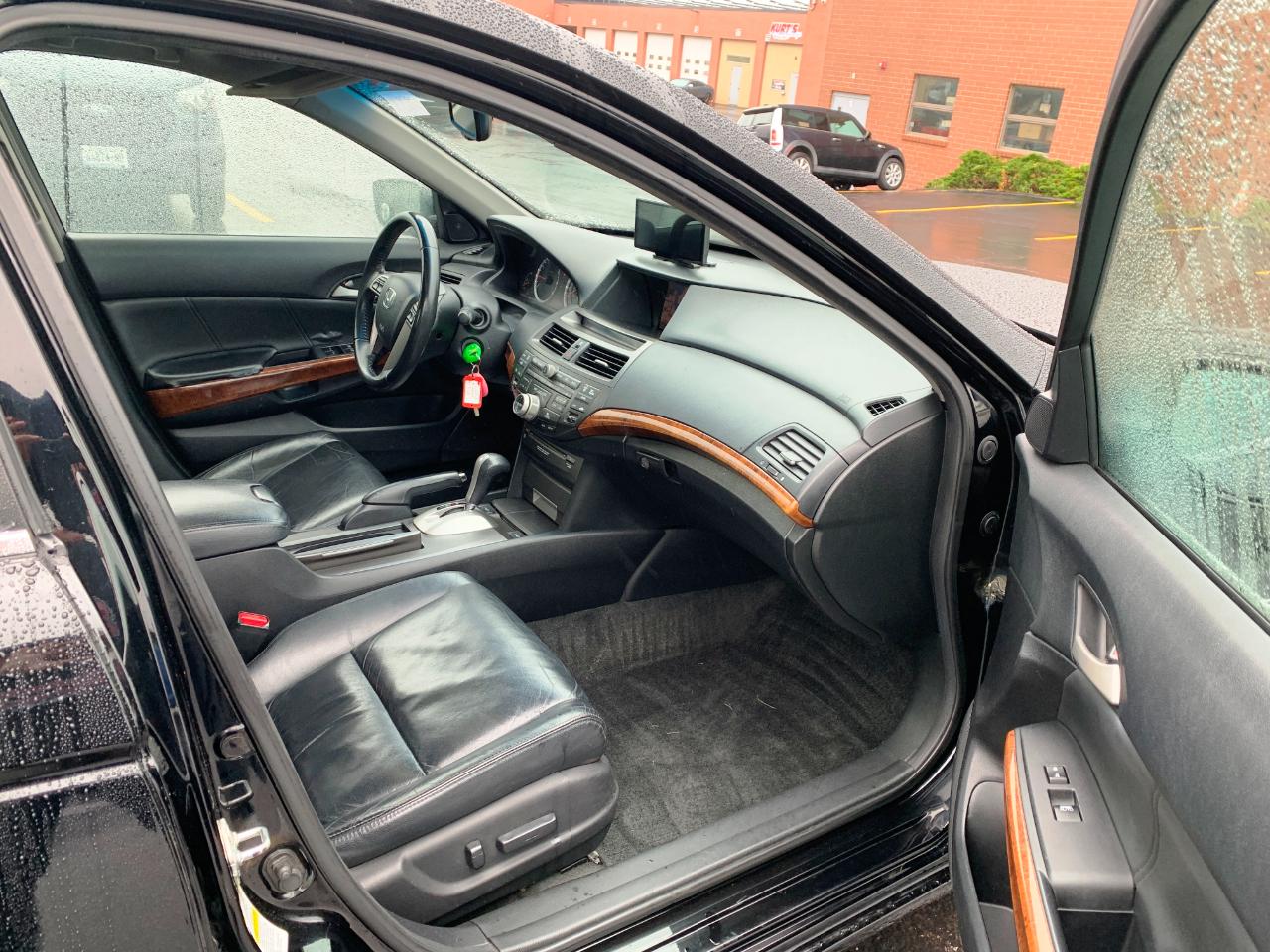 Honda Accord EX-L Sedan AT 2011