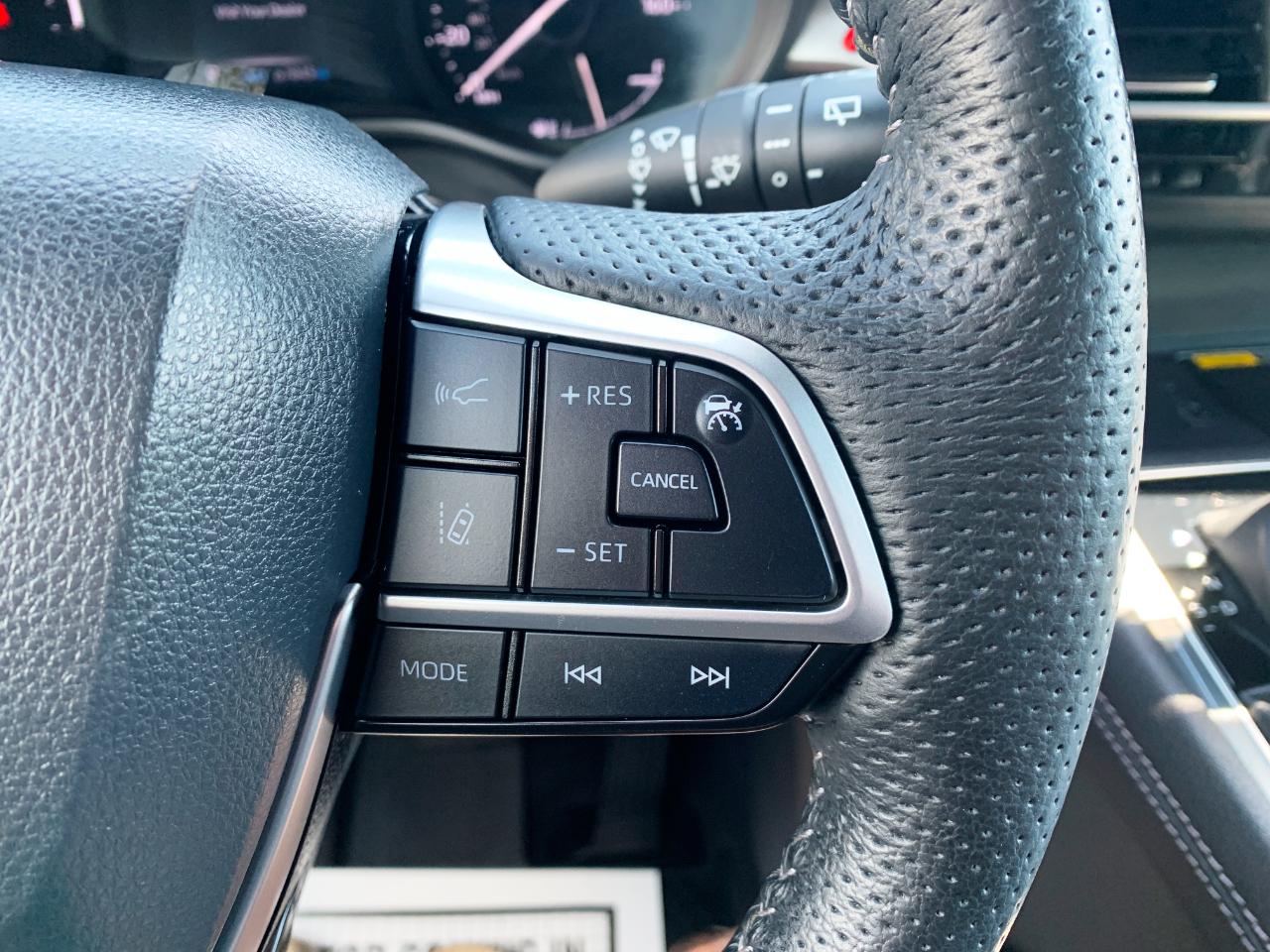 Toyota Sienna  2023