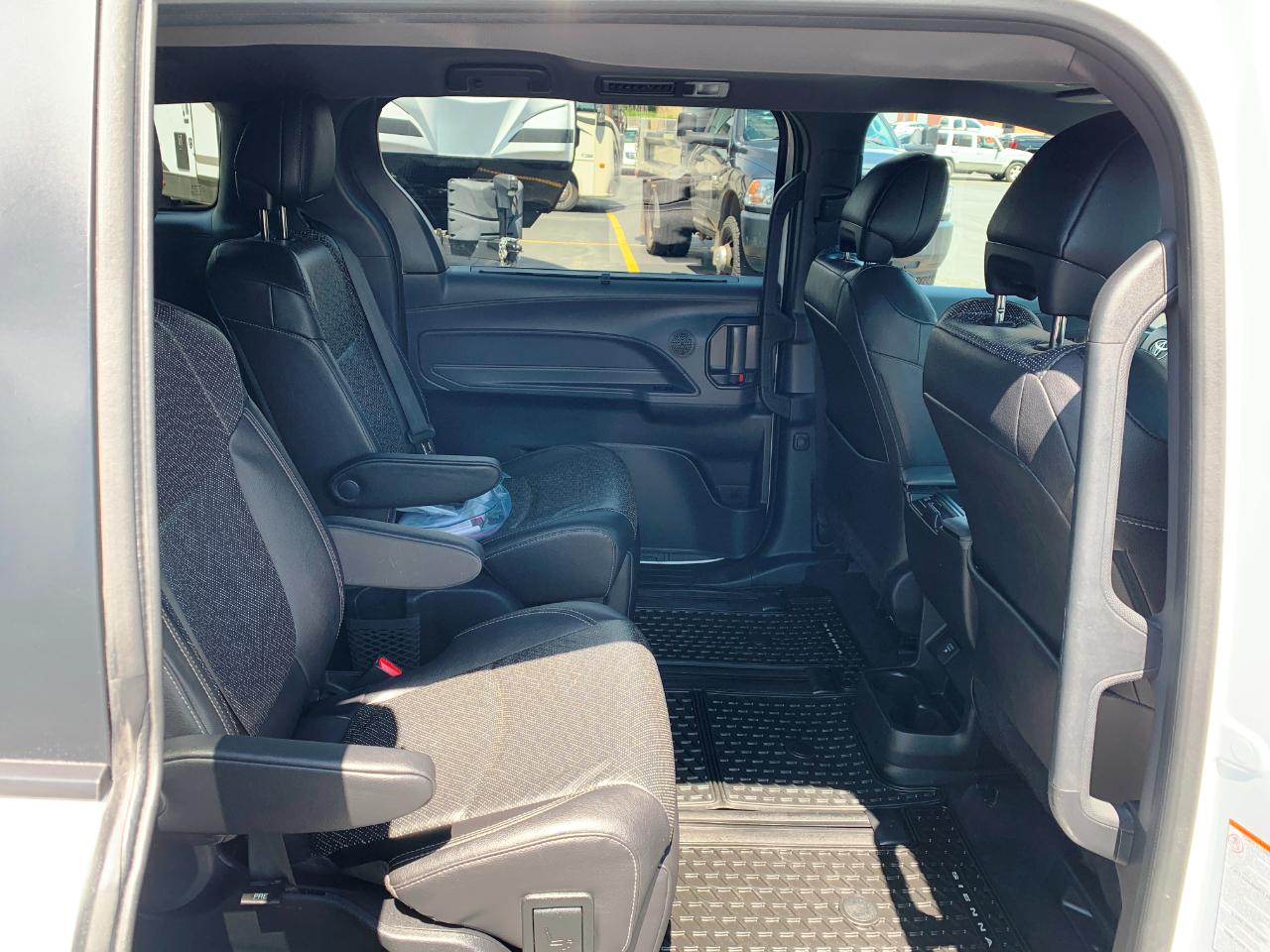 Toyota Sienna  2023