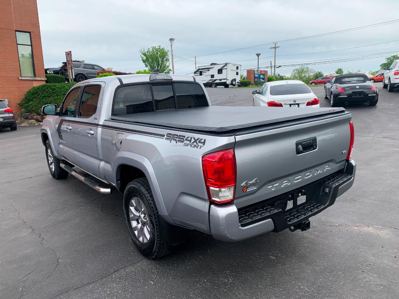 Toyota Tacoma SR5 Double Cab Super Long Bed V6 6AT 4WD 2016
