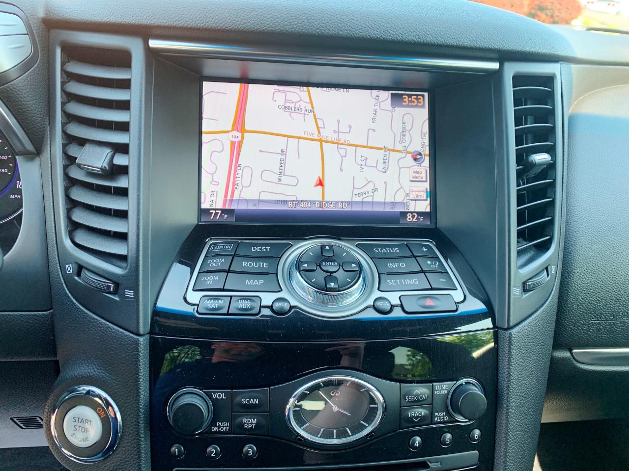Infiniti QX70  2016