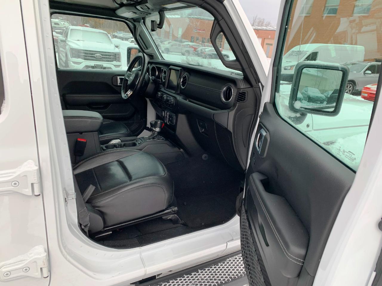 Jeep Wrangler Unlimited Sahara 2021