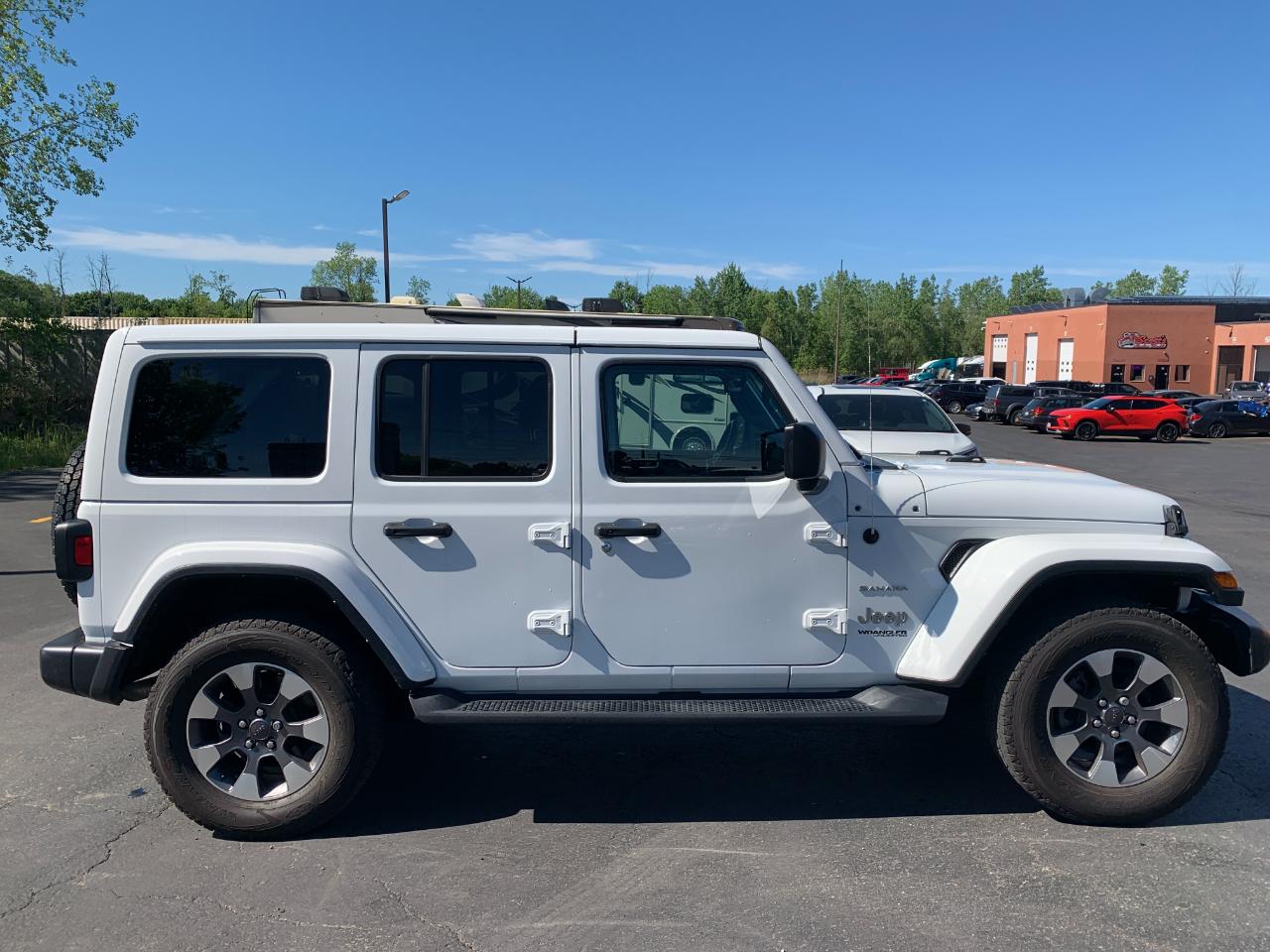 Jeep Wrangler Unlimited Sahara 2021