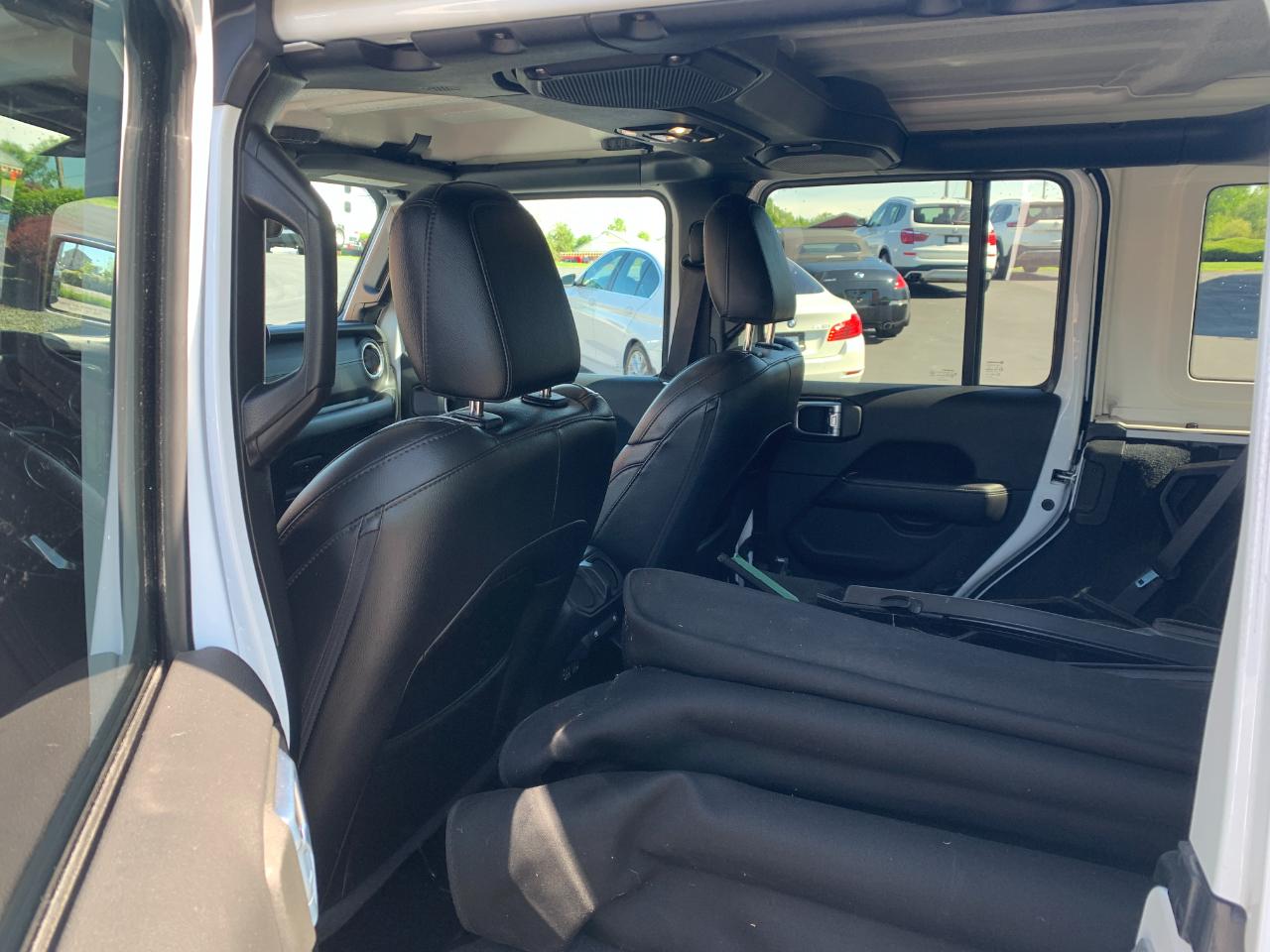 Jeep Wrangler Unlimited Sahara 2021