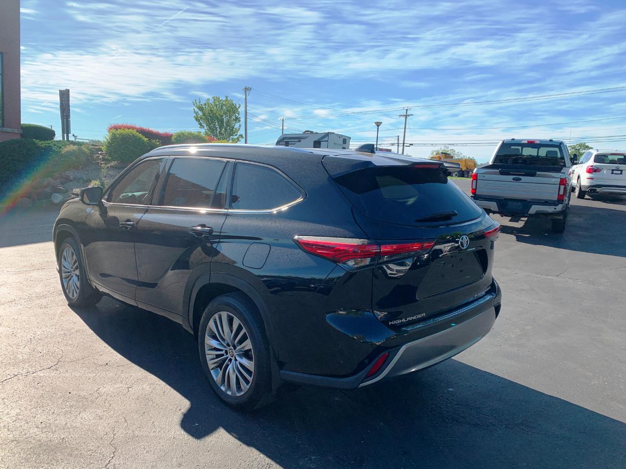 Toyota Highlander Platinum AWD (Natl) *Ltd Avail* 2023