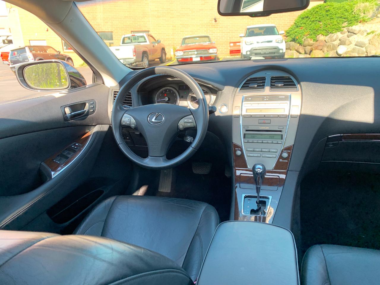 Lexus ES 350 Sedan 2011