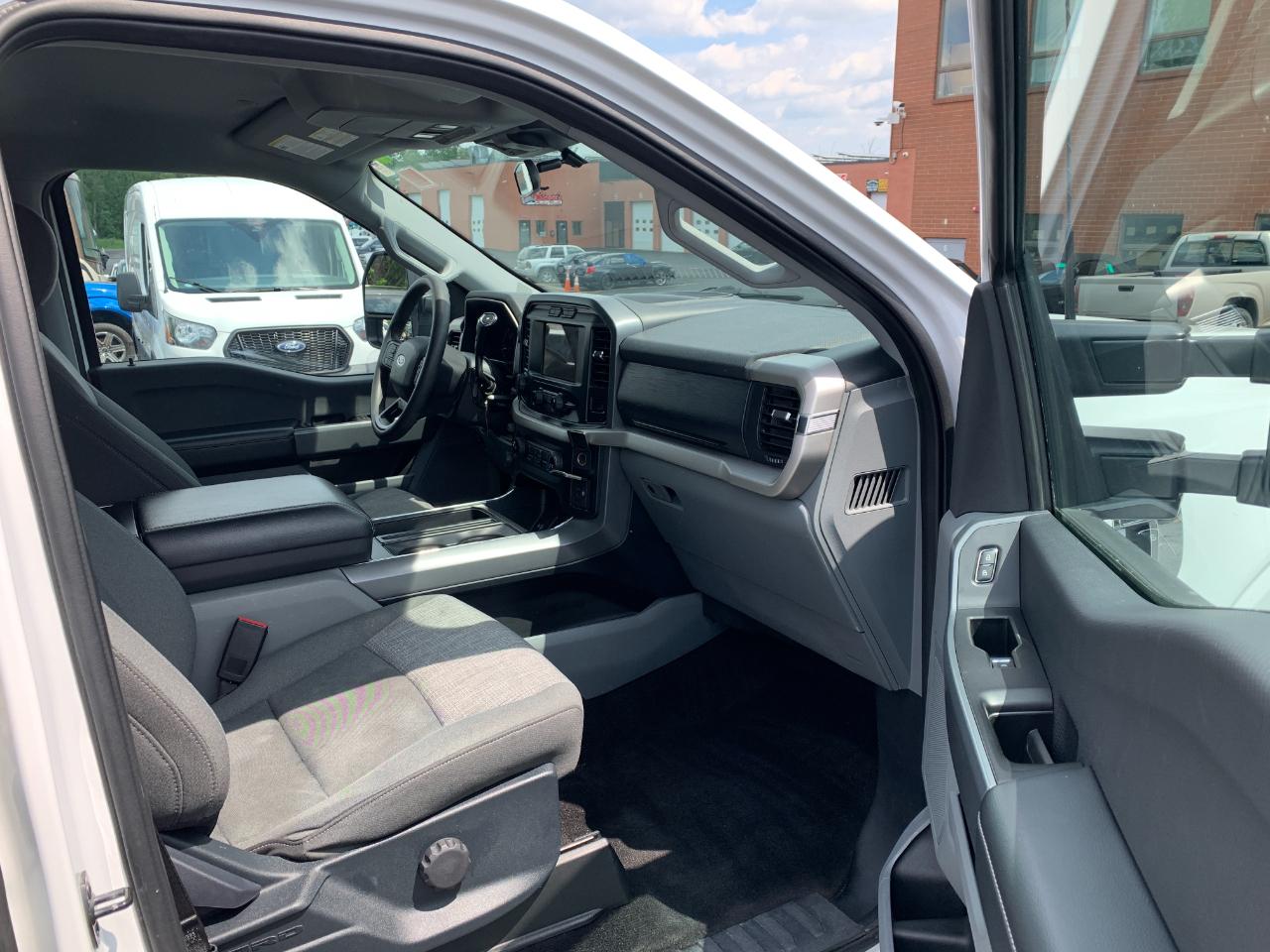 Ford F-150 SuperCrew 139" XLT 4WD 2021