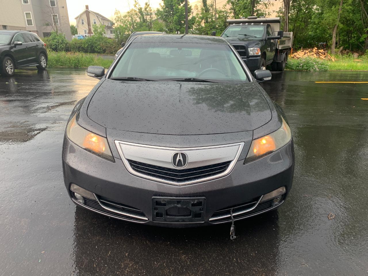Acura TL 6-Speed AT with Tech Package and 18-In. WP 2012