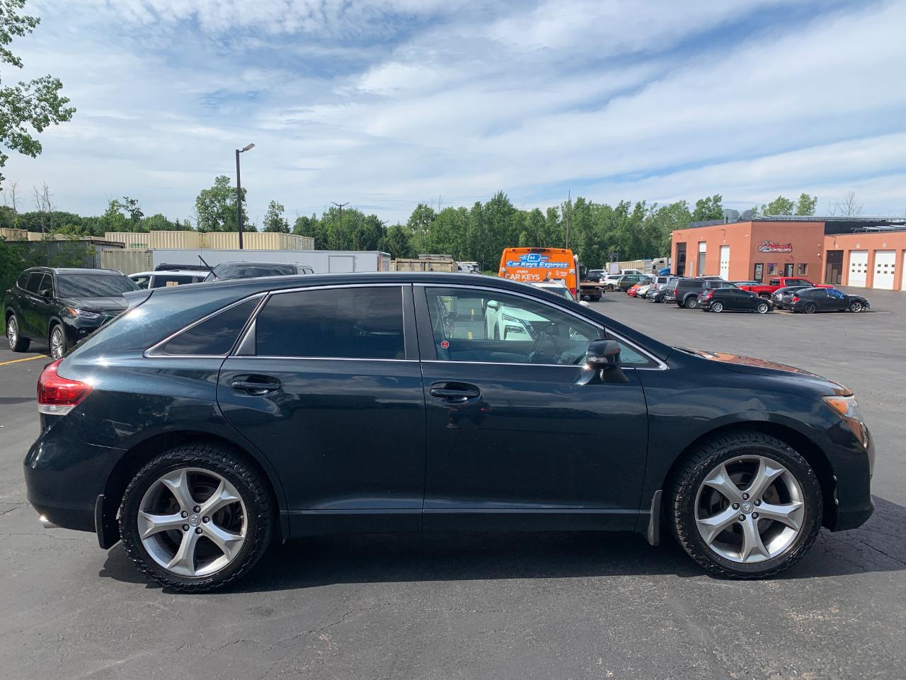 Toyota Venza LE V6 AWD 2014