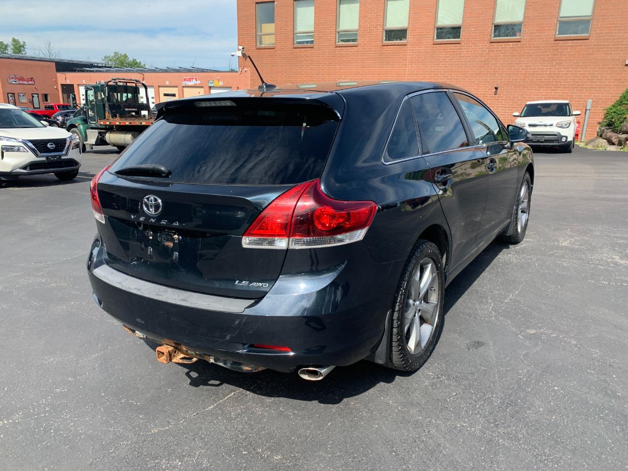 Toyota Venza LE V6 AWD 2014