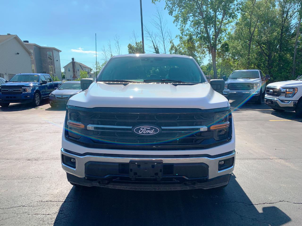 Ford F-150 XLT SuperCab Long Bed 4WD 2024