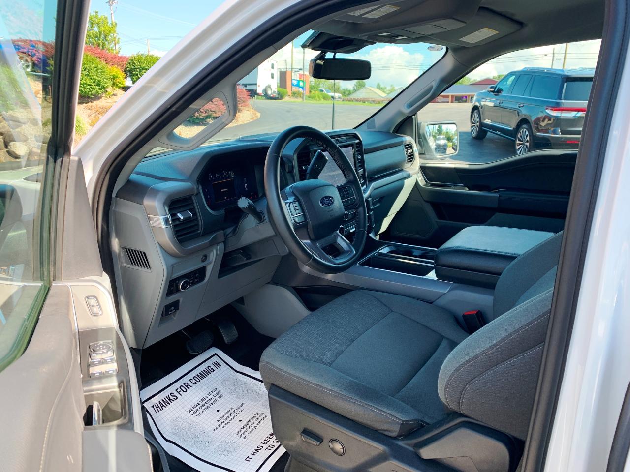 Ford F-150 XLT SuperCab Long Bed 4WD 2024