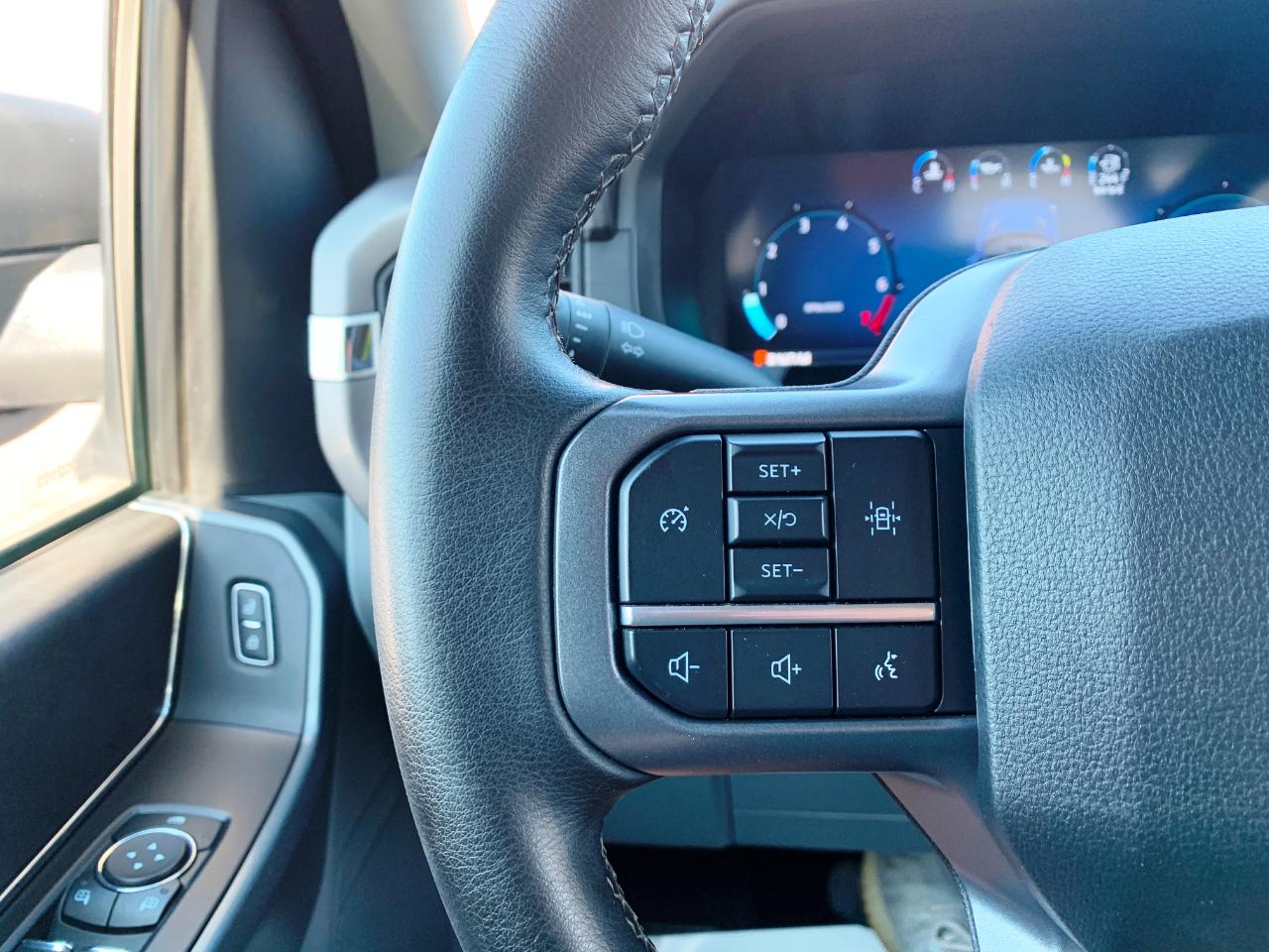 Ford F-150 XLT SuperCab Long Bed 4WD 2024