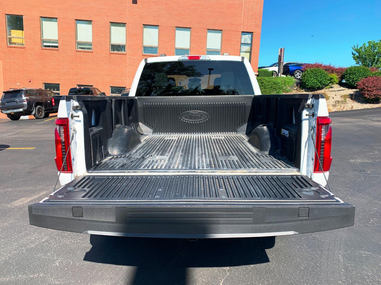 Ford F-150 XLT SuperCab Long Bed 4WD 2024