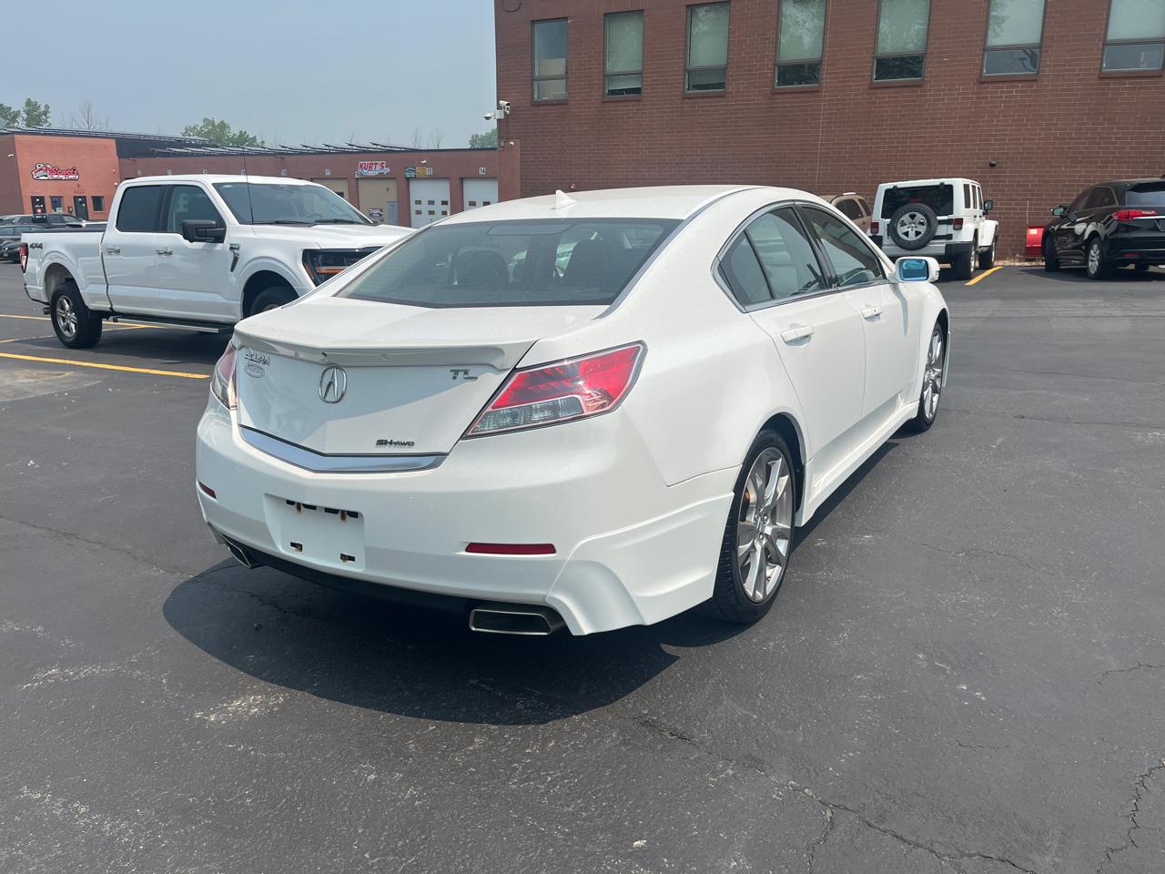 Acura TL 6-Spd AT SH-AWD w/ Advance Pkg 2012