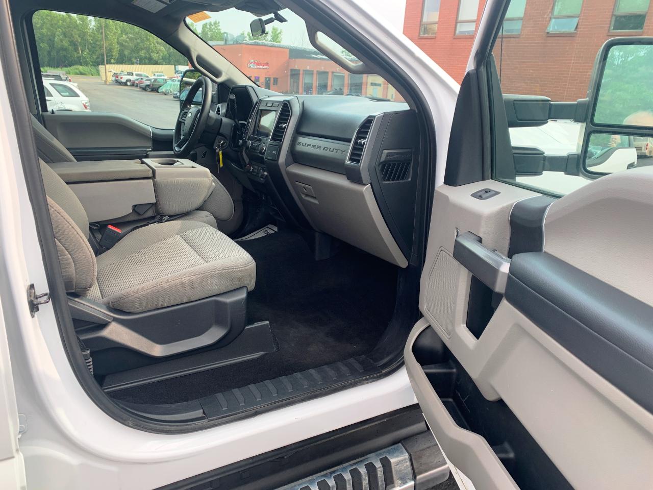 Ford F-250 SD XLT Crew Cab Long Bed 4WD 2020