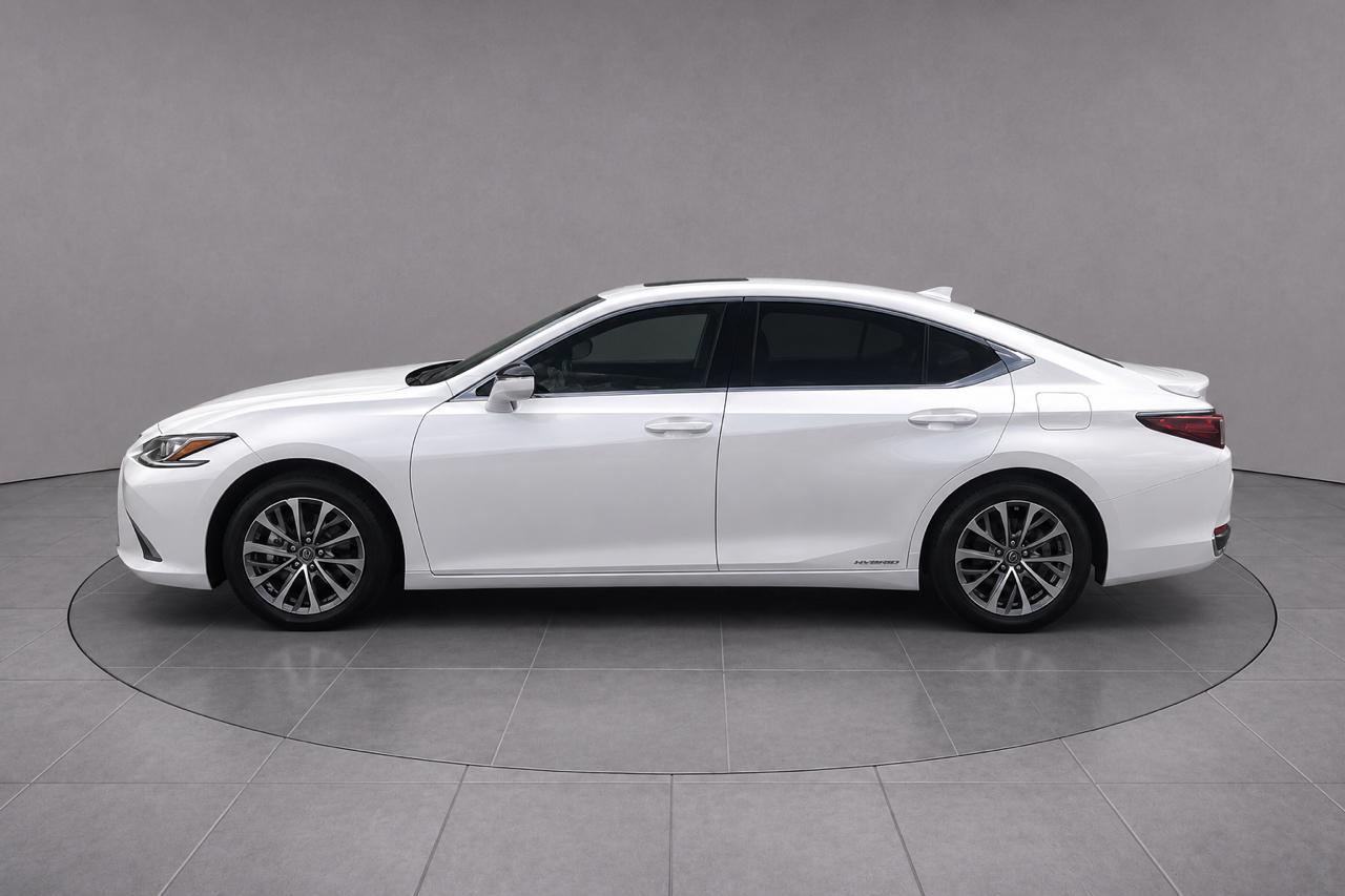 Lexus ES 300h Premium 2022