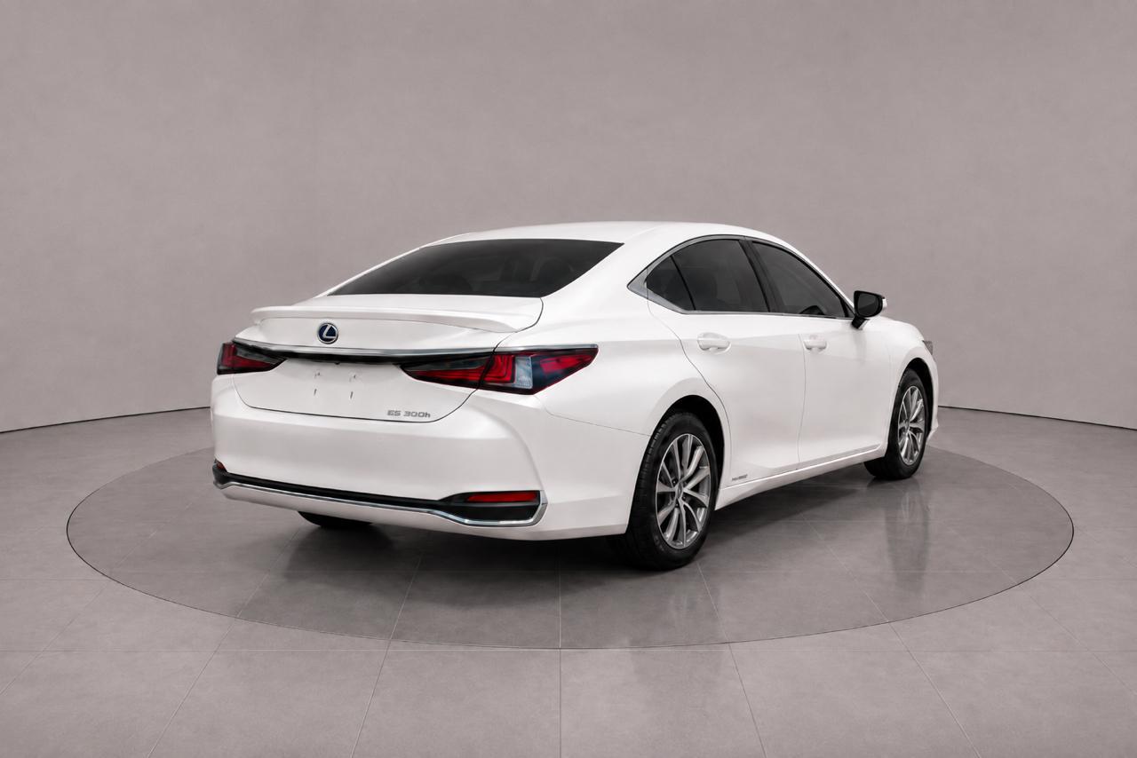 Lexus ES 300h Premium 2022