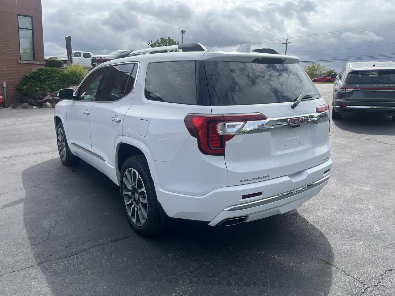 GMC Acadia Denali AWD 2023