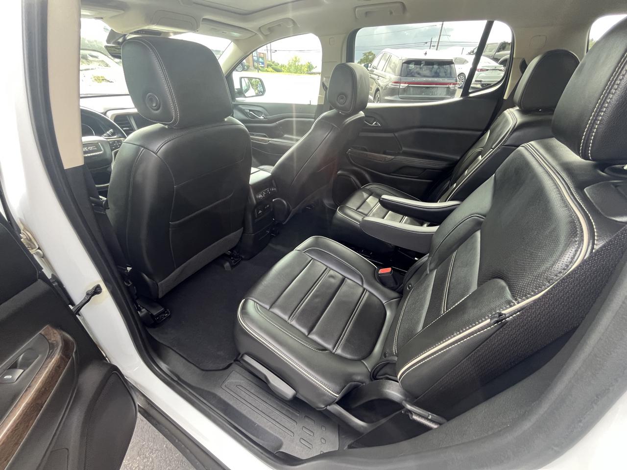 GMC Acadia Denali AWD 2023