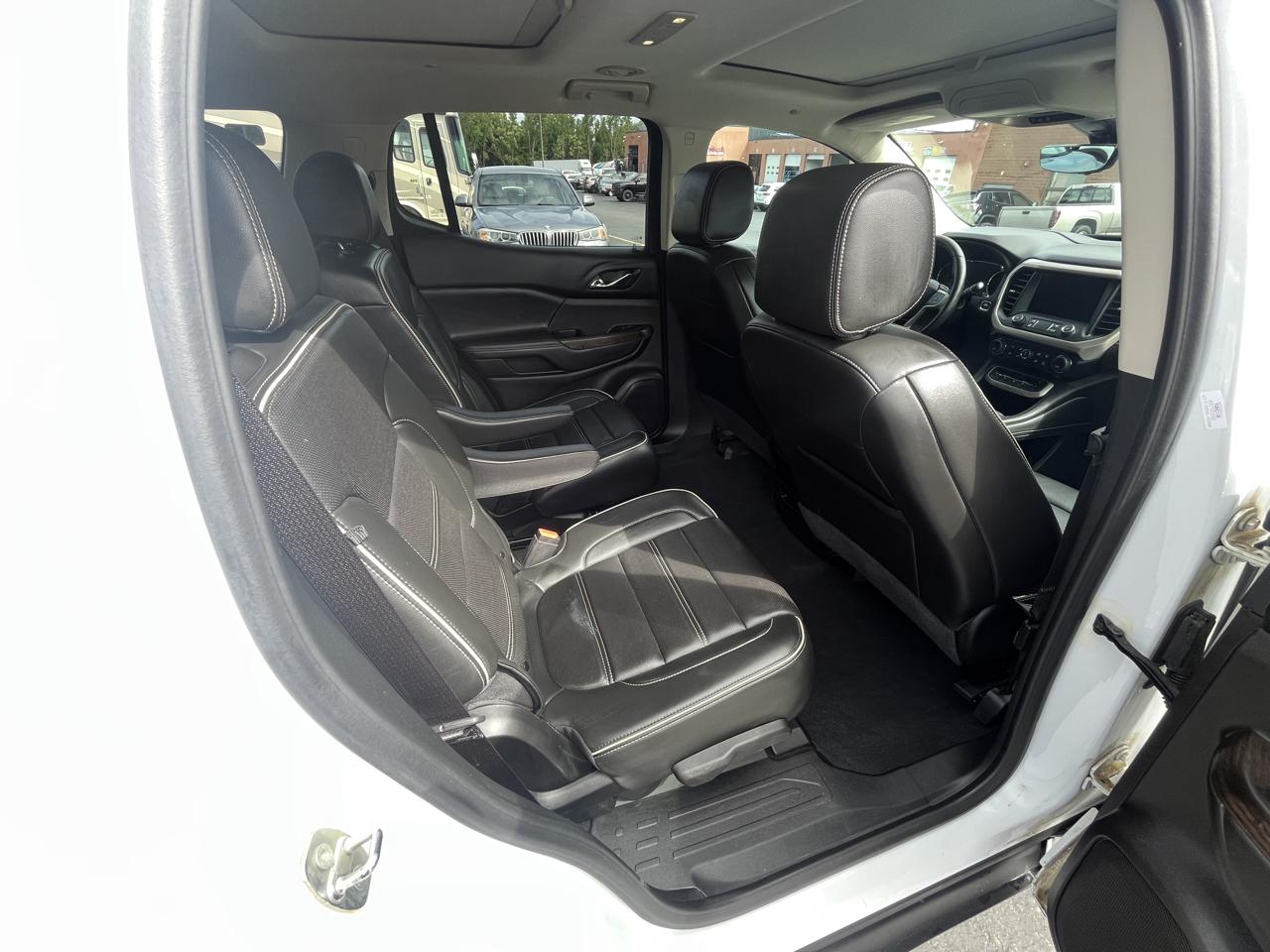 GMC Acadia Denali AWD 2023