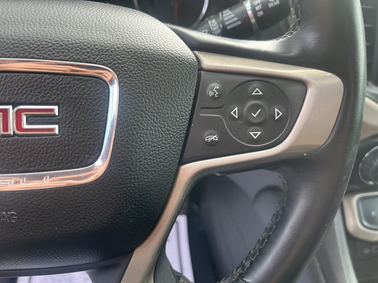 GMC Acadia Denali AWD 2023