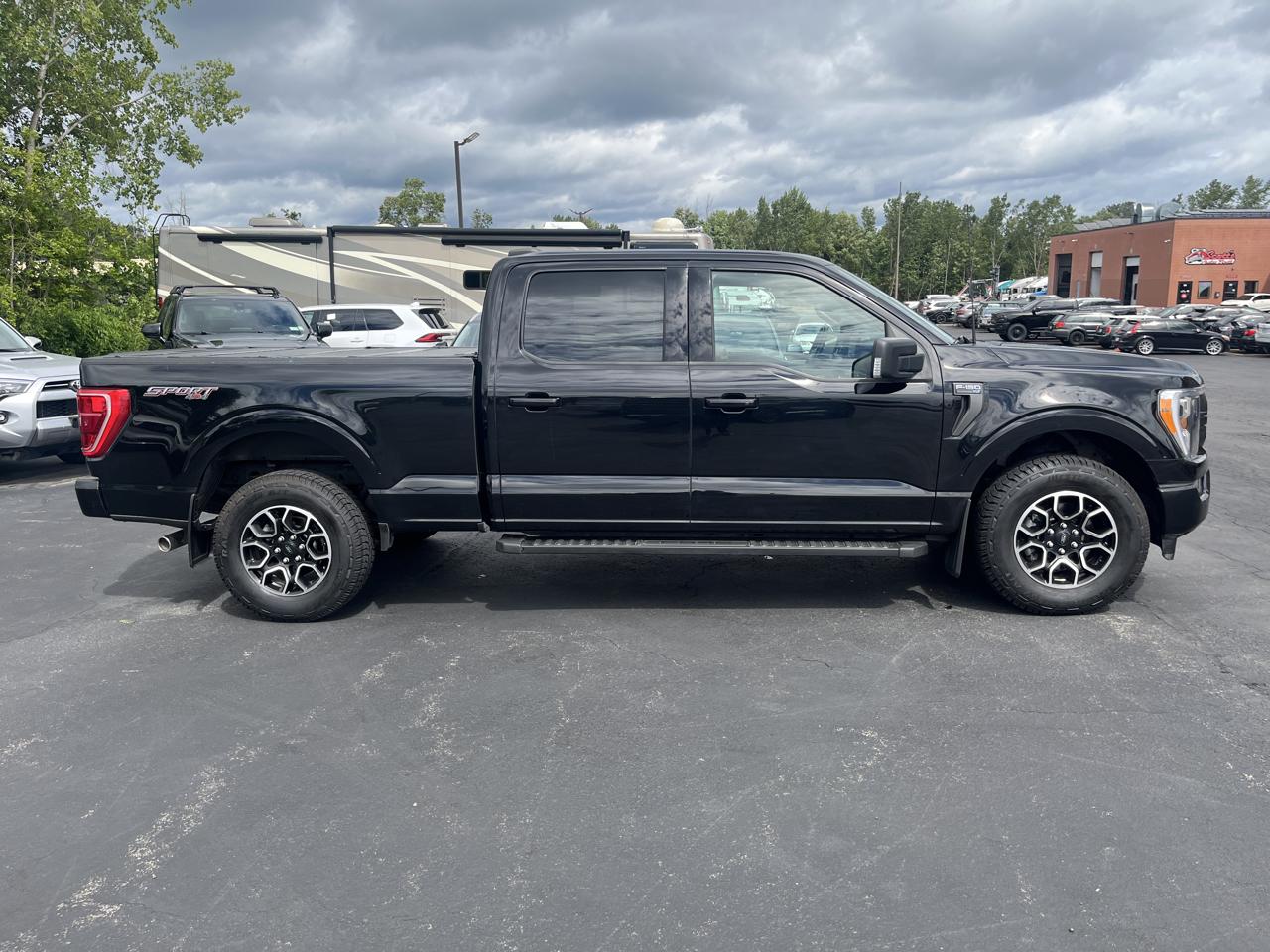 Ford F-150 XLT SuperCrew 6.5-ft. Bed 4WD 2022